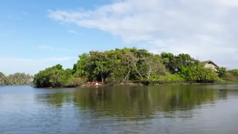 Boat cruise on Poovar lake – Poovar Boating photo 9